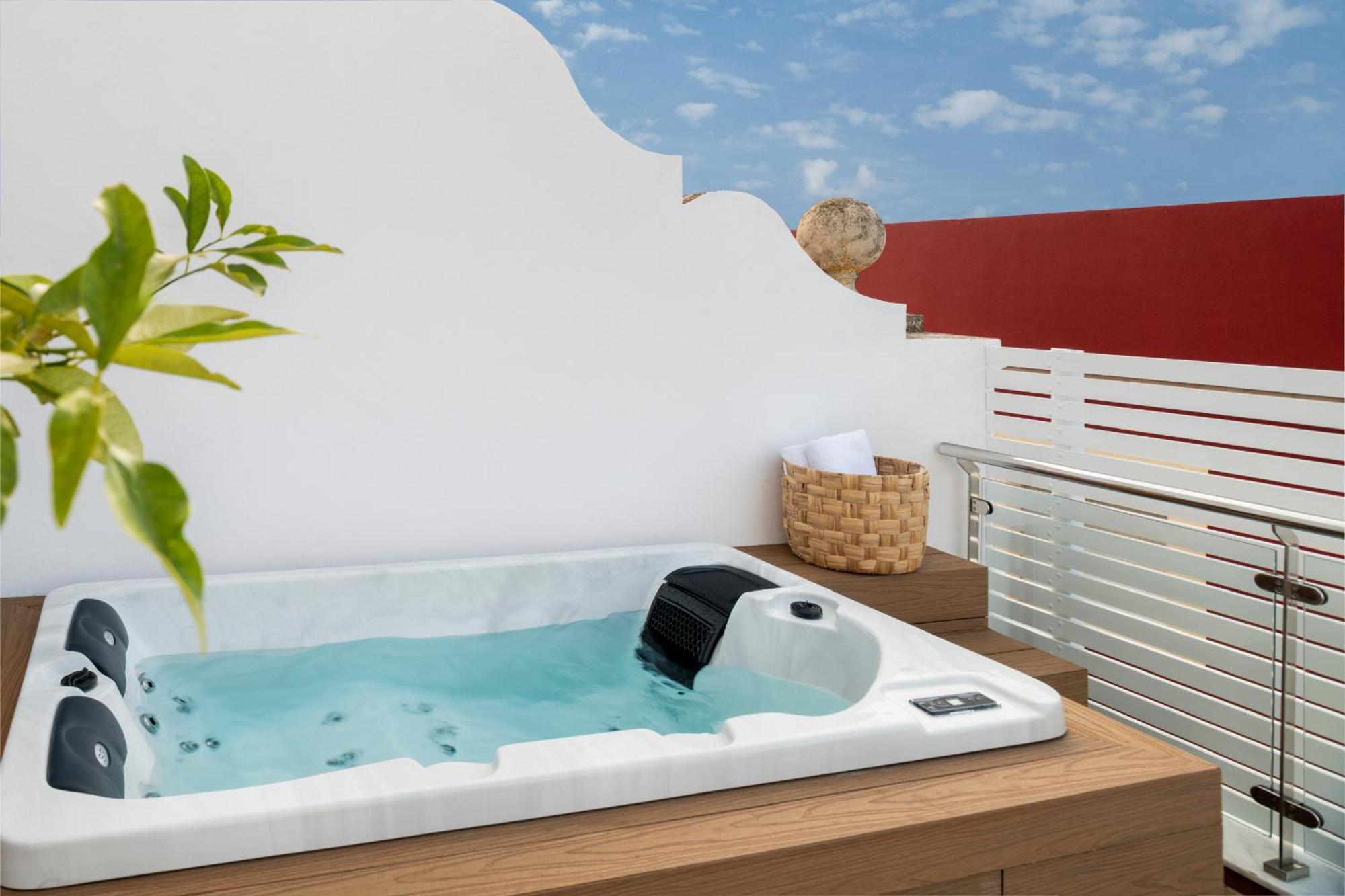 Magno Apartments Santa Clara - Private Terraces With Jacuzzi Sewilla Zewnętrze zdjęcie